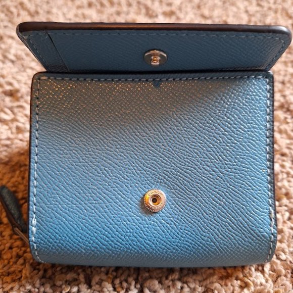 Small Coach Cross Grain Tri Fold Wallet in Blue with Silver Logo - NEW! UNUSED. - Picture 7 of 7